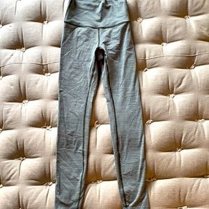 SOLD Lululemon Wunder Under Green/Gray Space Dye Size 2